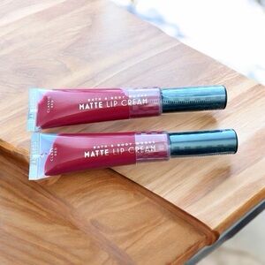 🆕Classic Red Matte Lip Cream